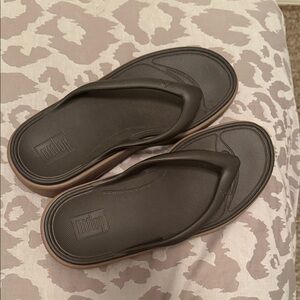 FitFlop women’s Black Flip Flops